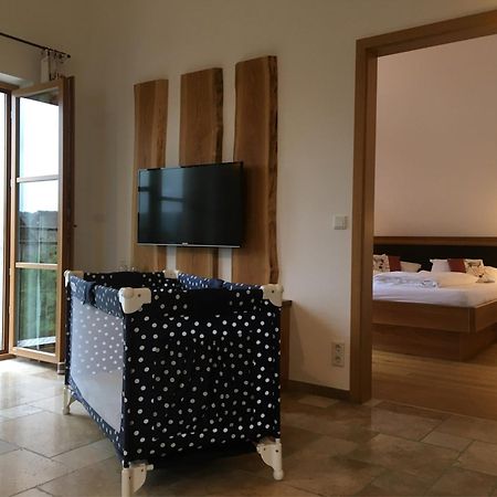 Landhof Sedlmair Apartment Gilching Bagian luar foto